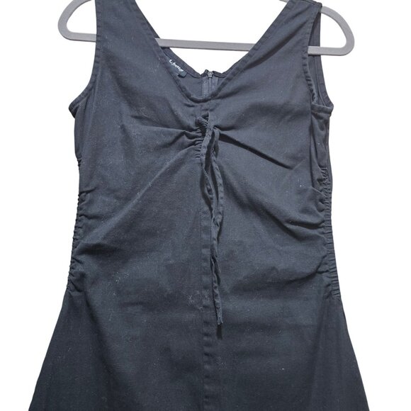 Black Sleeveless V-Neck Sheath Dress With Ruched Front Design & Back Zip Closure - Picture 3 of 9